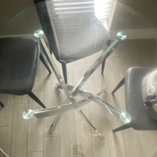 Round glass dining table - round,
